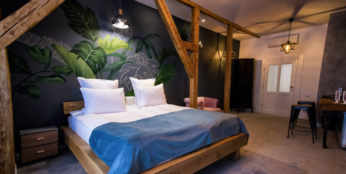 rabbit-hole-sibiu-cazare-35