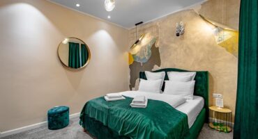 rabbit-hole-double-room-accommodation-sibiu